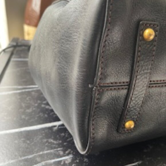 Dooney and Bourke - Picture 7 of 10